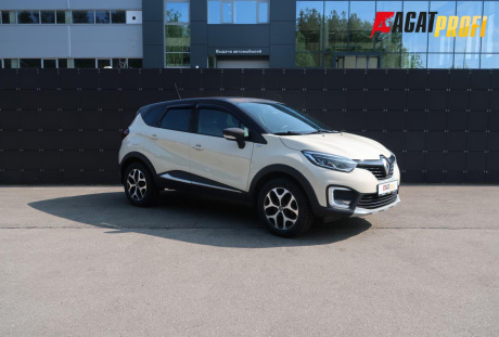 Renault Kaptur 2017 года с пробегом 220 002 км, фото 3
