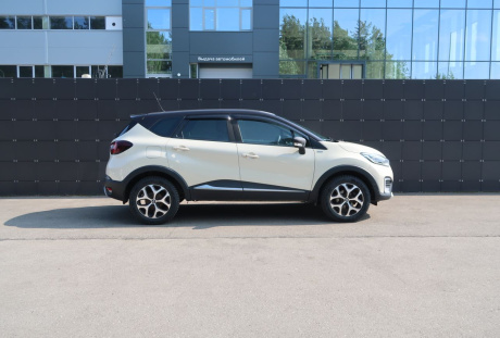 Renault Kaptur 2017 года с пробегом 220 002 км, фото 4