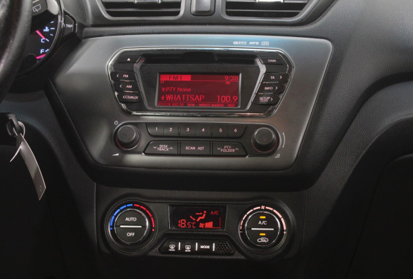 Kia Rio 2012 года с пробегом 122 926 км, фото 12