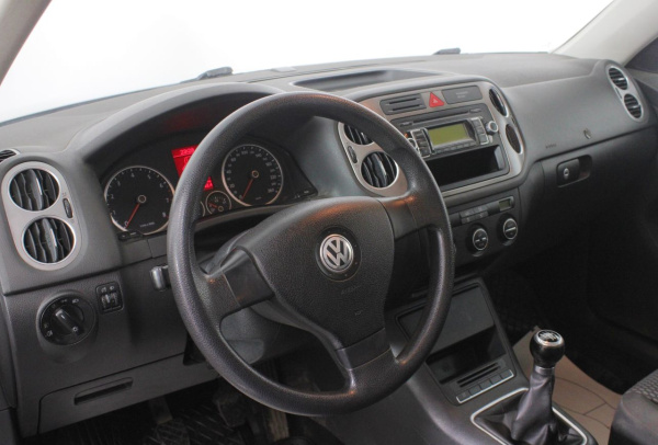 Volkswagen Tiguan 2008 года с пробегом 162 875 км, фото 12