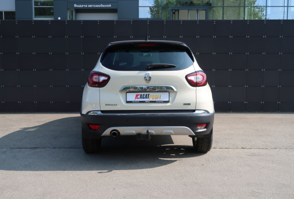 Renault Kaptur 2017 года с пробегом 220 002 км, фото 6
