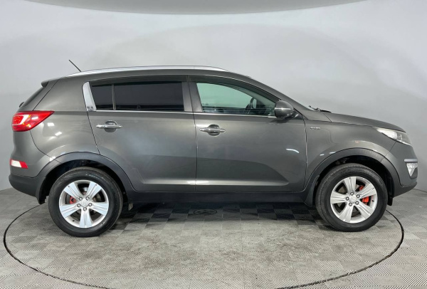Kia Sportage 2012 года с пробегом 245 101 км, фото 4