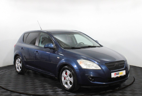Kia Cee'd 2008 года с пробегом 164 848 км, фото 3
