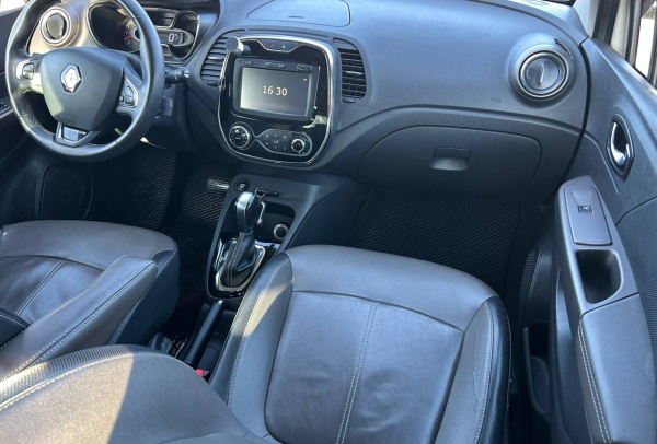 Renault Kaptur 2017 года с пробегом 220 002 км, фото 14