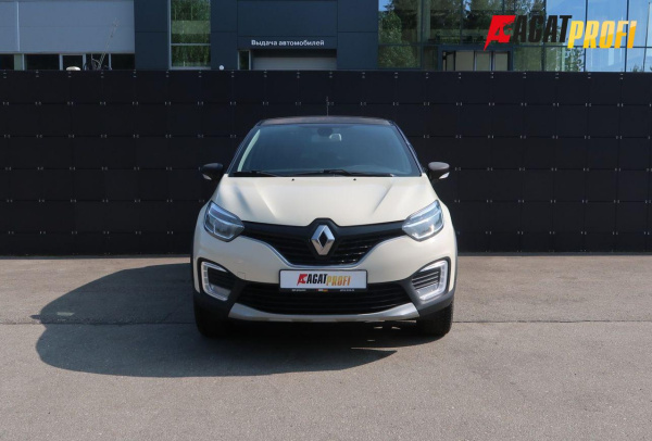 Renault Kaptur 2017 года с пробегом 220 002 км, фото 2