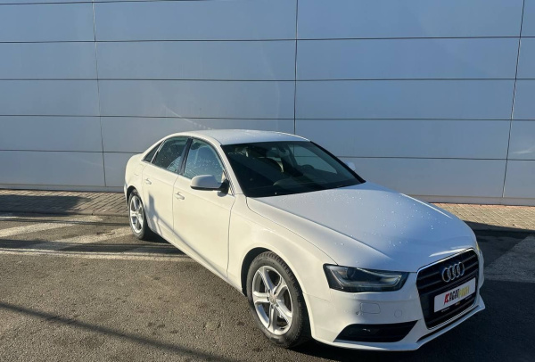 Audi A4 2013 года с пробегом 168 856 км, фото 3