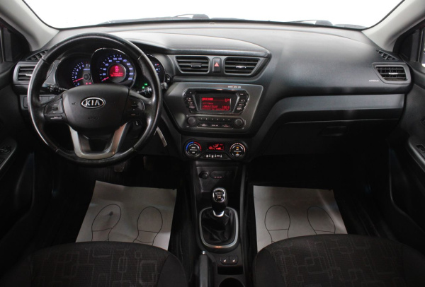 Kia Rio 2012 года с пробегом 122 926 км, фото 11