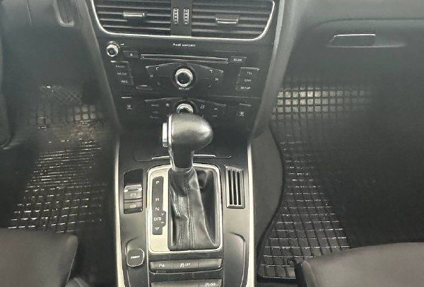 Audi A4 2013 года с пробегом 168 856 км, фото 10